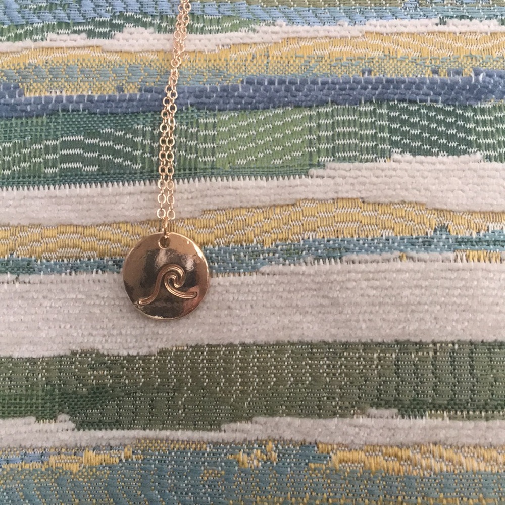 🧜🏻‍♀️ 🌊 pendant